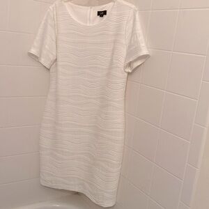 I LE style dress, white, back zipper